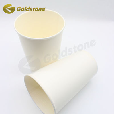 Des tasses en papier en plastique blanc durable et sans déchets