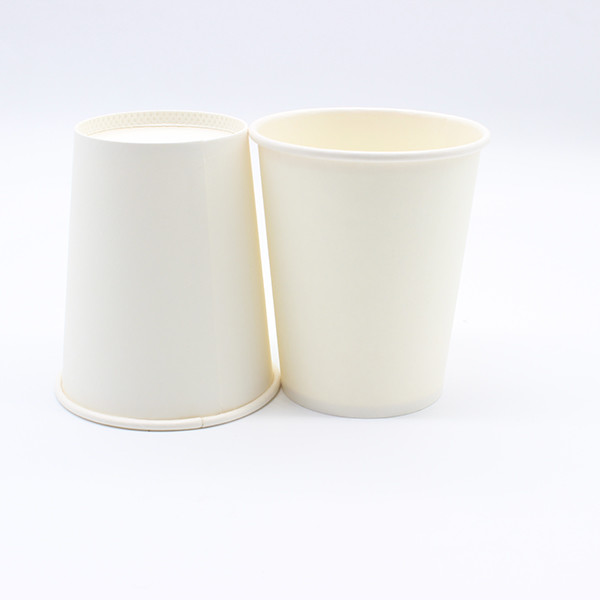 Une tasse de papier au lait et au thé minimaliste 0